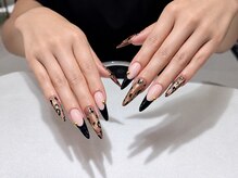 グローネイルズ(Glow Nails)