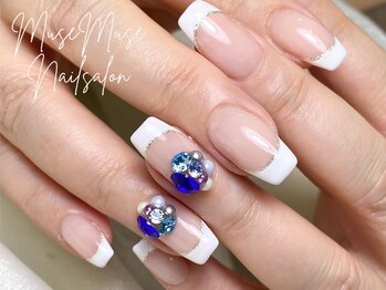 ミューズ ミューズ(Muse Muse)/白フレンチ×ブルービジュー