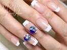 白フレンチ×ブルービジュー