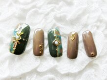 ネイリシャス(NAILICIOUS)/深いグリーンの秋シックネイル