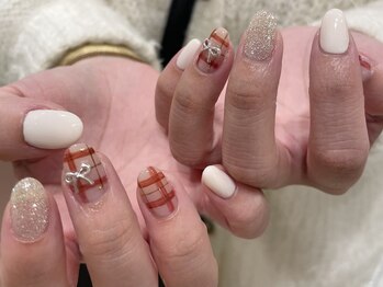 シー(She)/チェックネイル◇リボン