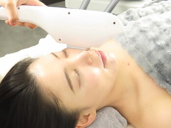 ルリアン(LeLien)の写真/【肌をきれいにする顔脱毛￥2500】敏感肌にも優しい脱毛で面倒な産毛処理にさようなら★お肌に自信を◎