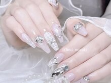 リンドネイル バイ モカ アンド ララ(Lind nail by moca and LaLa)/【mizuki】上品キラキラネイル