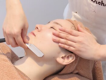レ ディシェ(Re.Diche)の写真/【透き通る夏肌に】シェービングでうぶ毛&角質OFF☆『お顔剃りフルコース¥4400』
