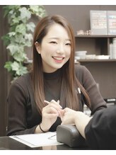 ネイルズシャインクイーンズ(nail's Shine Queen's) Shine ひとみ