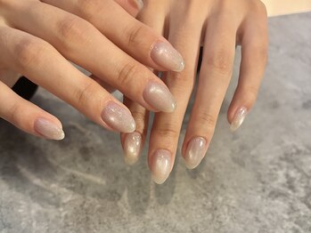 ソワレ(Soiree)/ちゅるんマグネットネイル