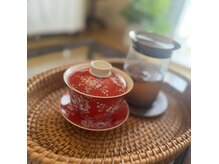 佳園の雰囲気（体質やお悩みに合わせてブレンド“オリジナル漢方茶”をご用意。）