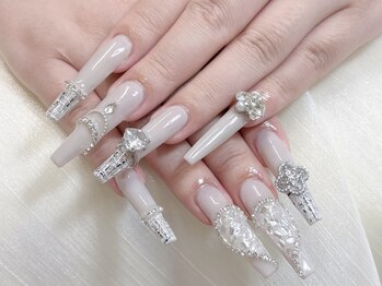 寒い冬に上品なツイードネイル