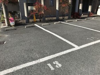 ミニョンアイラッシュデザインサロン くずは店/【駐車場案内-4】手前の13番