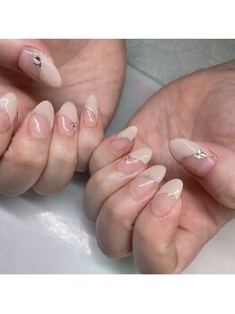 アンドクラッシィ(&classy.)/斜めフレンチ※パーツ追加別料金