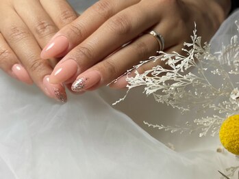 サロンドフォーエイチ(salon de 4H)/ちゅるんなコーラルピンクネイル