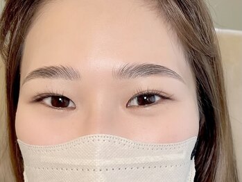 ニューシー(NUCY)/ハリウッドブロウリフト