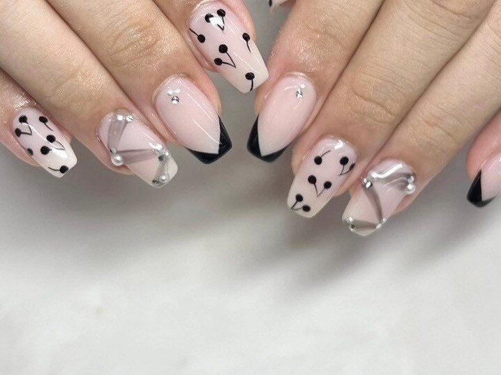 ネイル 秋ネイルのネイルデザイン】ネイルホリック｜ネイルホリックの