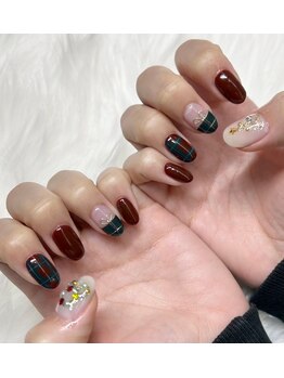 ネイルアンドアイラッシュスタジオ シュシュ(chouchou)/冬チェックネイル
