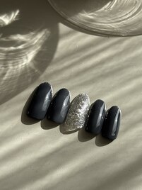 シックで大人ネイル