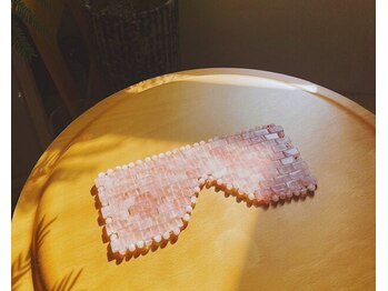 サプナジー(Suppnrgy)/ローズクォーツアイマスク