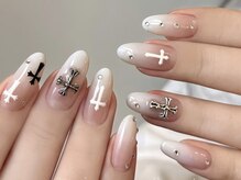 ヴィーナスネイル(Venus Nail)/チップ持ち込みデザインつけ放題