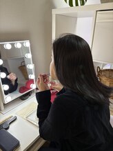 グリッター ショウナン(glitter. SHONAN)/結婚式前の妹がホワイトニング