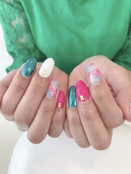 アイコニック ネイルアンドアイ 長久手店(ICONIQ nail&eye)/夏カラフルネイル