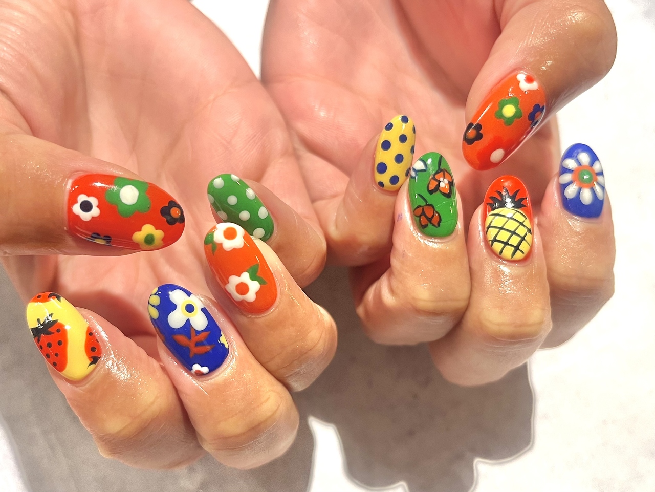 手作りネイルチップ レトロポップデザイン 激かわいい 夏 手作りネイルチップ レトロポップデザイン 激かわいい 夏 手作りネイル