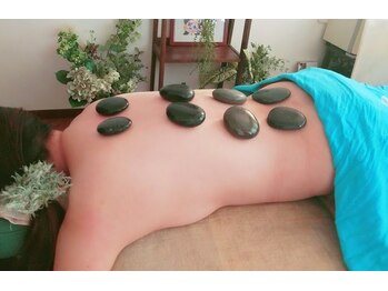 ラ マヒナ(LA MAHINA)