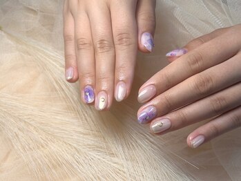 エクリュ(ecru)/水彩画ネイル