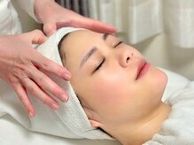 エマージュ(Emu age)の雰囲気(ツボで美肌へ!)