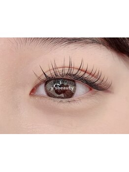 ネイル・アイメニューの同時施術が可能