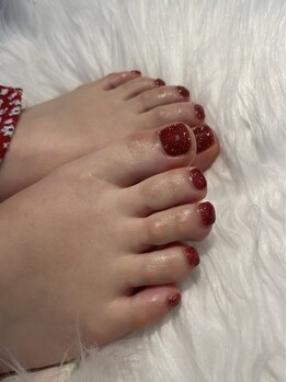 ルポ(RUPO)の写真/夏のサンダル姿を彩るフットネイル♪足元を綺麗にしませんか？素敵な毎日を★
