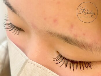 エスリリープラス(SLily+)/【エクステ/フラットラッシュ】