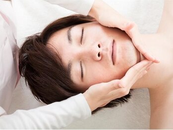 サロンドココル(SALON DE COCOEUR)の写真/男性のお肌のお悩みに◎清潔感のある肌で印象UP！お肌のハリ・ツヤUP＆毛穴ケアにも効果抜群でおすすめ☆