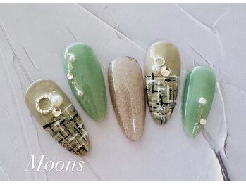ムーンズ(Moon's)/