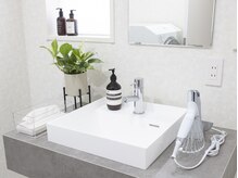 リフィール たまプラーザ店(refiel)の雰囲気(こだわりのpowder room♪ReFaドライヤーもお試しできます◎)