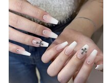 ヴィーナスネイル(Venus Nail)/長さ出しベイビーブーマー十字架