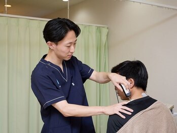 南砂かなで鍼灸 接骨院 南砂町スナモ店/ハイボルト施術