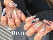 サロンドリヴィ(salon de Rivie)
