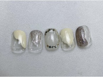 ネイルズキュー(NAILS CUE)/シルバーラメネイル/クール