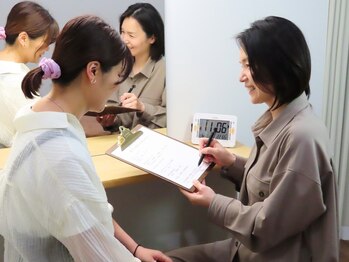 ジュマル(jumaru)/カウンセリング風景