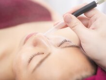 【毛穴引き締め透明洗浄コース】こんな方にオススメ→毛穴汚れ／黒ずみ／角栓