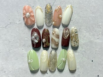 ティアラ(TIARA)の写真/【10本アートでアシンメトリーにも★】豊富なデザイン×美フォルム仕上げ×モチの良さでリピーター多数♪