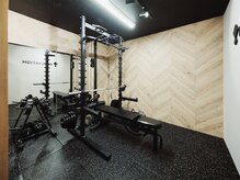 柔らかい雰囲気のトレーニングルームも完備。