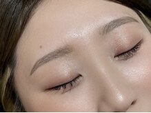 エニング(ening)の雰囲気（アイブロウワックスで垢抜け）