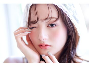 ラシーズ 天王寺店(La SHE's)の写真/≪最新技術LEDマツエク導入≫【高持続LEDフラットラッシュ100本¥5500/120本¥6000】圧倒的な持続力を実現！
