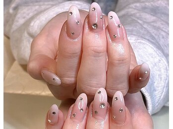 RinRin Nail & Eye 西八王子 【リンリンネイル & アイ】の写真/大人の指先にちょうどいい上品さ♪シンプルなのに目を惹く美ネイル！オフィスや日常にも◎
