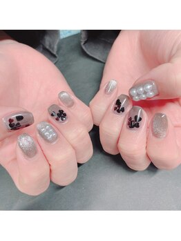 リマ(Lima)/バレンタインネイル