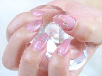 エフブルーム レカン(f'bloom L'ecrin)の写真/【駅近徒歩2分】ネイル初心者・シンプル派の方も大歓迎！モチに定評あり☆パラジェル取り扱いサロンです。