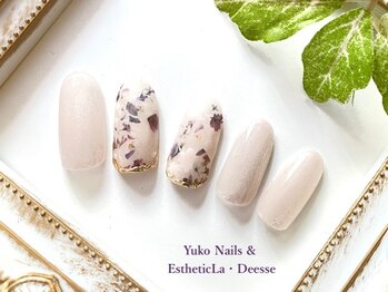 ユウコネイルズアンドエステティック ラ デェス(Yuko Nails & Esthetic La Deesse)/シルバーコース(定額制)¥6500