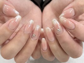 ラメグラ×チークネイル♪