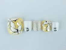 まつげアンドネイル ディアマンローズ(DIAMANT ROSE)/手描きフラワーネイル・6600円