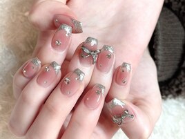 チークフレンチネイル